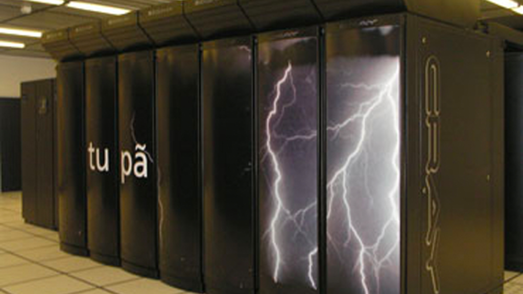Tupã é um supercomputador que foi criado para rodar algoritmos de previsão de tempo.