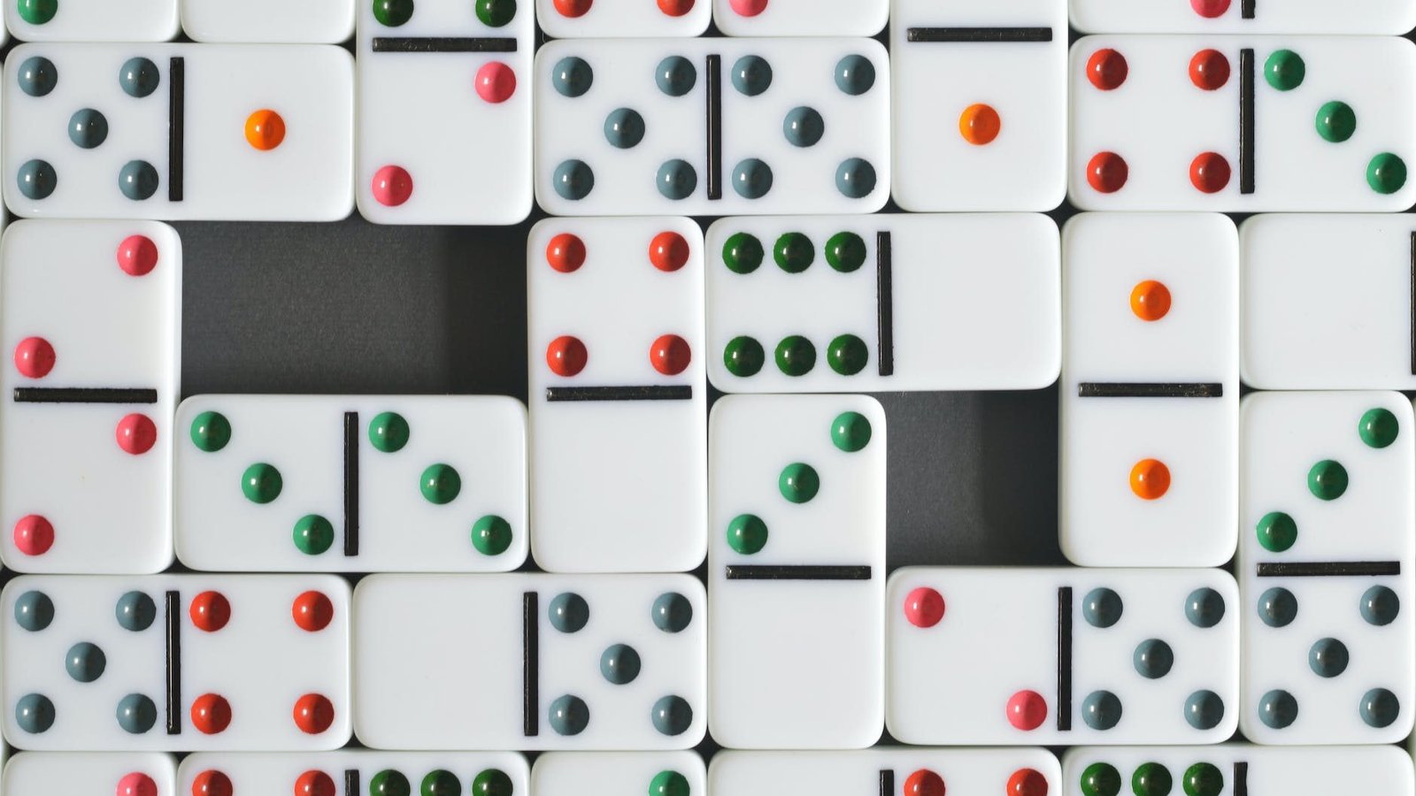 dominoes